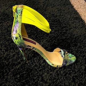 NIB sexy heels